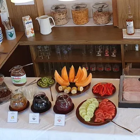 Schlossberg Bed & Breakfast 3*