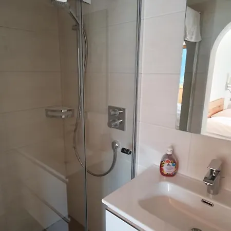 Schlossberg Bed & Breakfast 3*