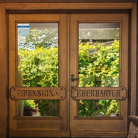Schlossberg Bed & Breakfast 3*