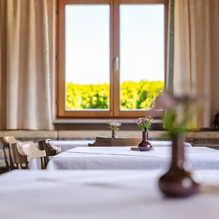 Schlossberg Bed & Breakfast