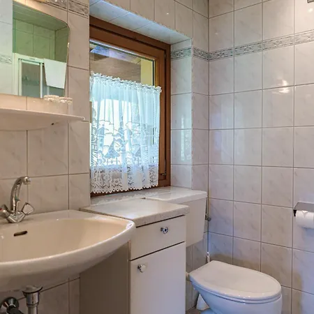 Schlossberg Bed & Breakfast 3*